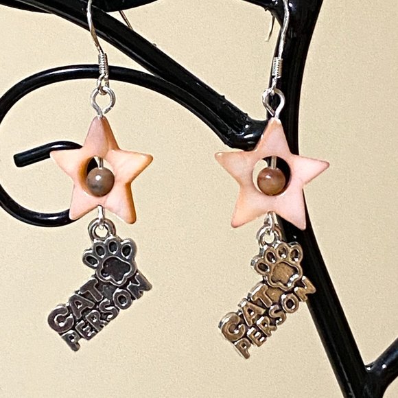 2/$20, Pink Mother of Pearl Star + Cat Person Paw Print Dangle Earrings - Picture 6 of 10